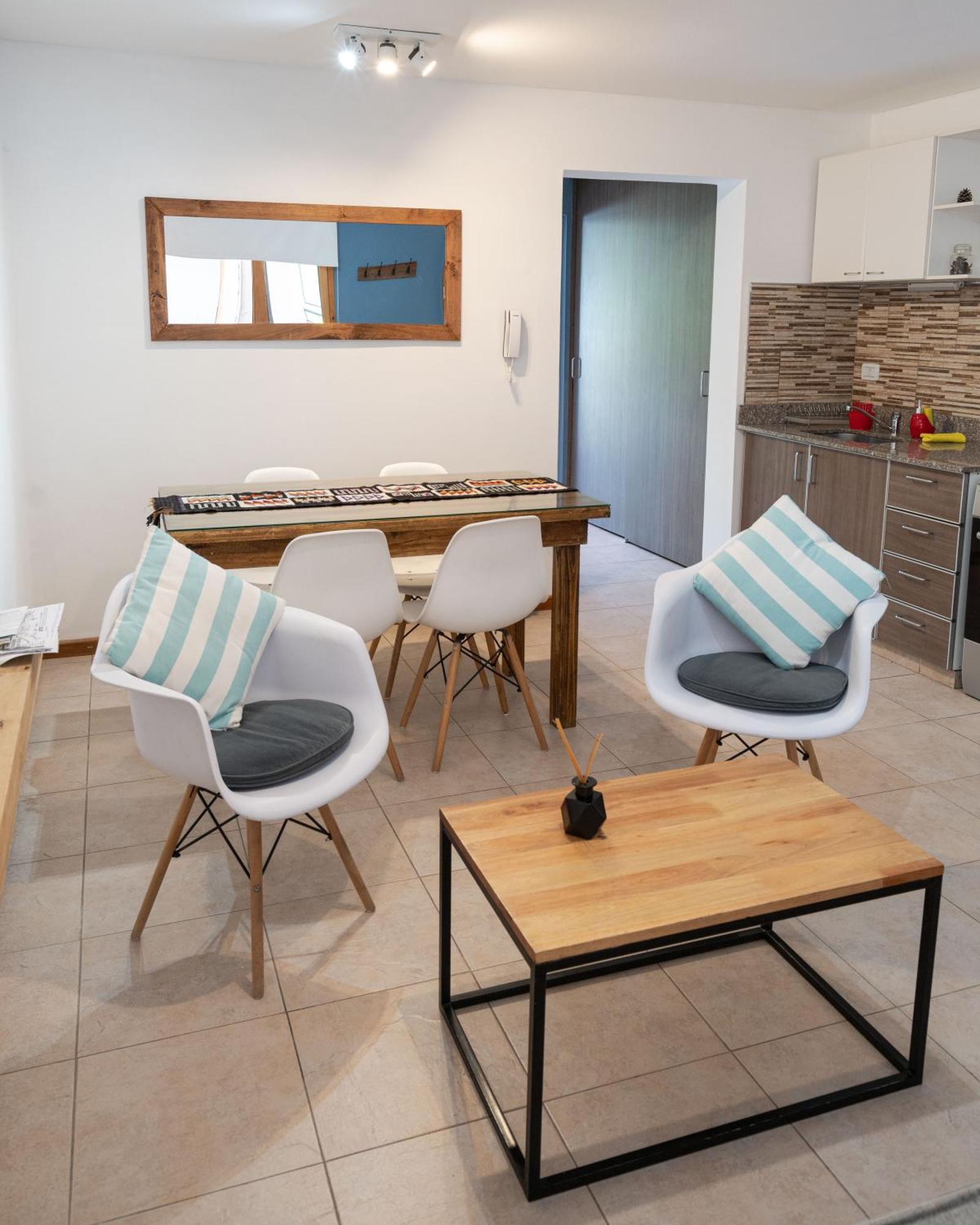 Moderno Departamento Centrico En San Martin De Los Andes - Habitatsma エクステリア 写真