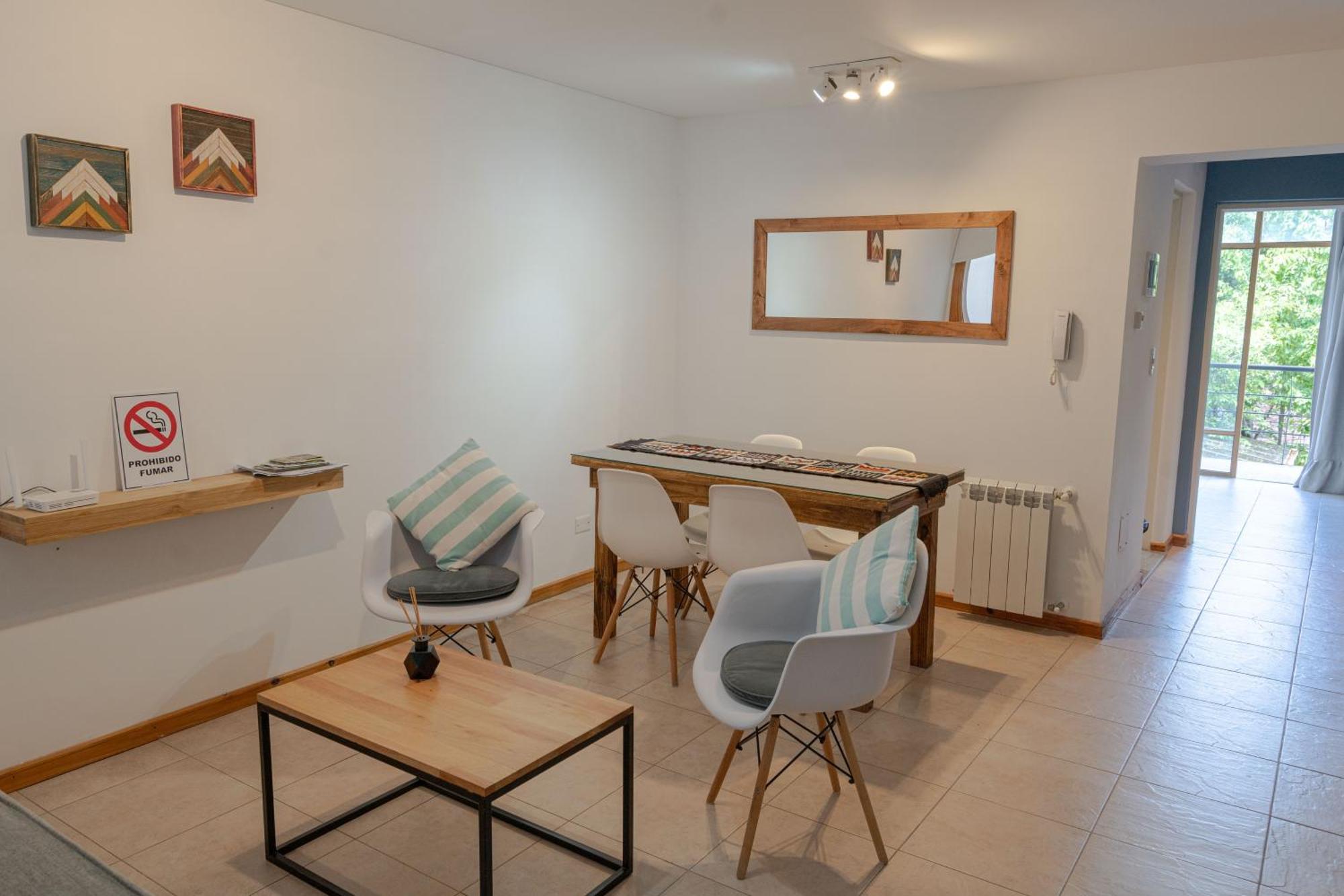 Moderno Departamento Centrico En San Martin De Los Andes - Habitatsma エクステリア 写真